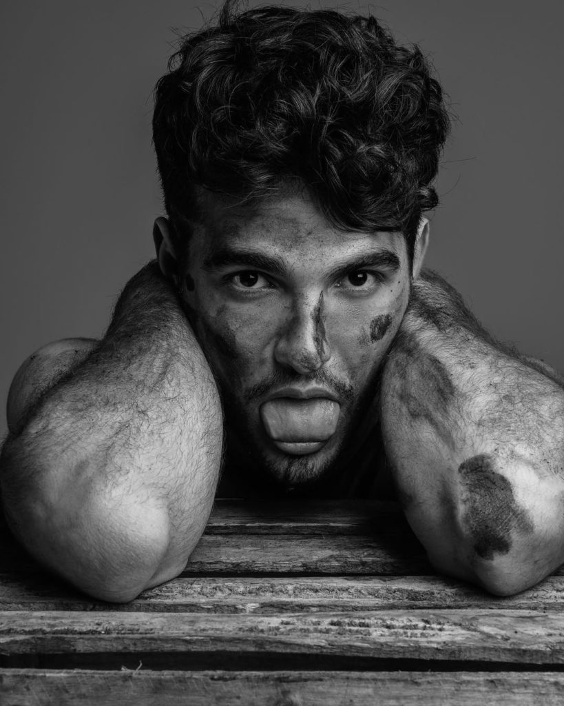 Jão entrega um álbum de estreia sólido, e, com 
